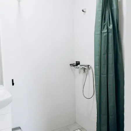 Resa - нові Smart-квартири біля річки Apartment Uzhhorod