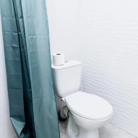 Resa - нові Smart-квартири біля річки * Uschhorod